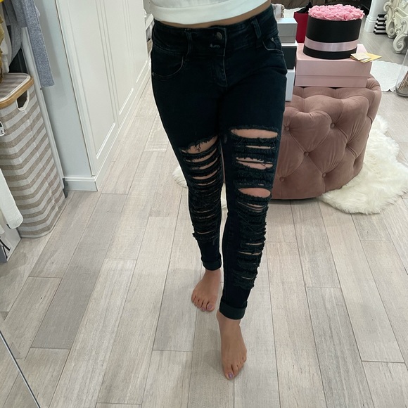 Cheap Monday Ripped Jeans - Picture 3 of 6